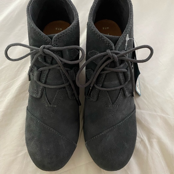 NWT Tom’s Grey Ankle Booties 7.5 - Picture 4 of 6